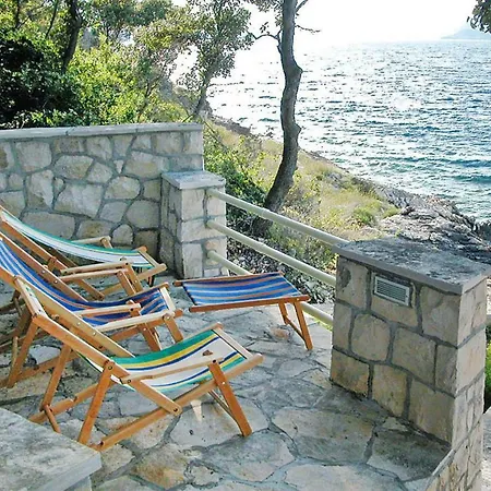 Mara - Cin10006-dya * Korčula